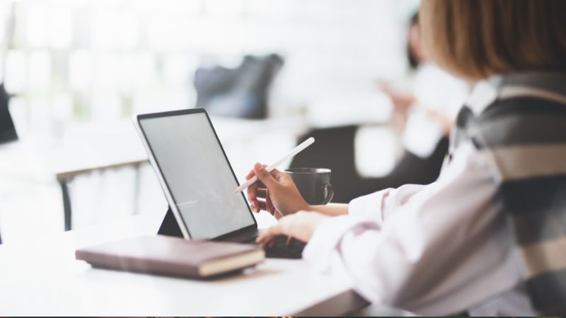 Đính kèm thông tin Designation trong phần kinh nghiệm